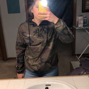 Camo obey rain jacket quarter zip